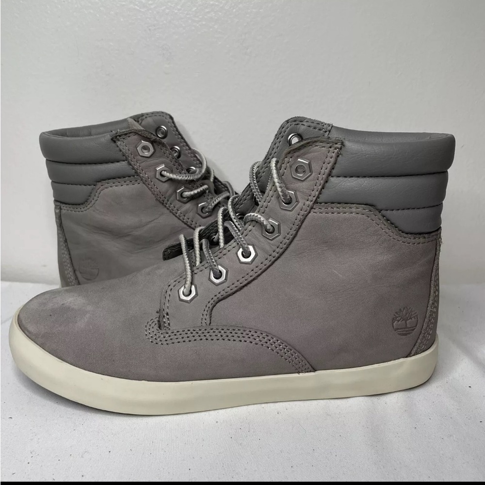Timberland Dausette Gray Nubuck Leather Boots Women’s Size 6